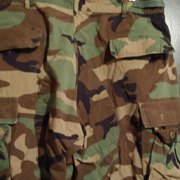 Camouflage Cargo Pants - Picture 8 of 12